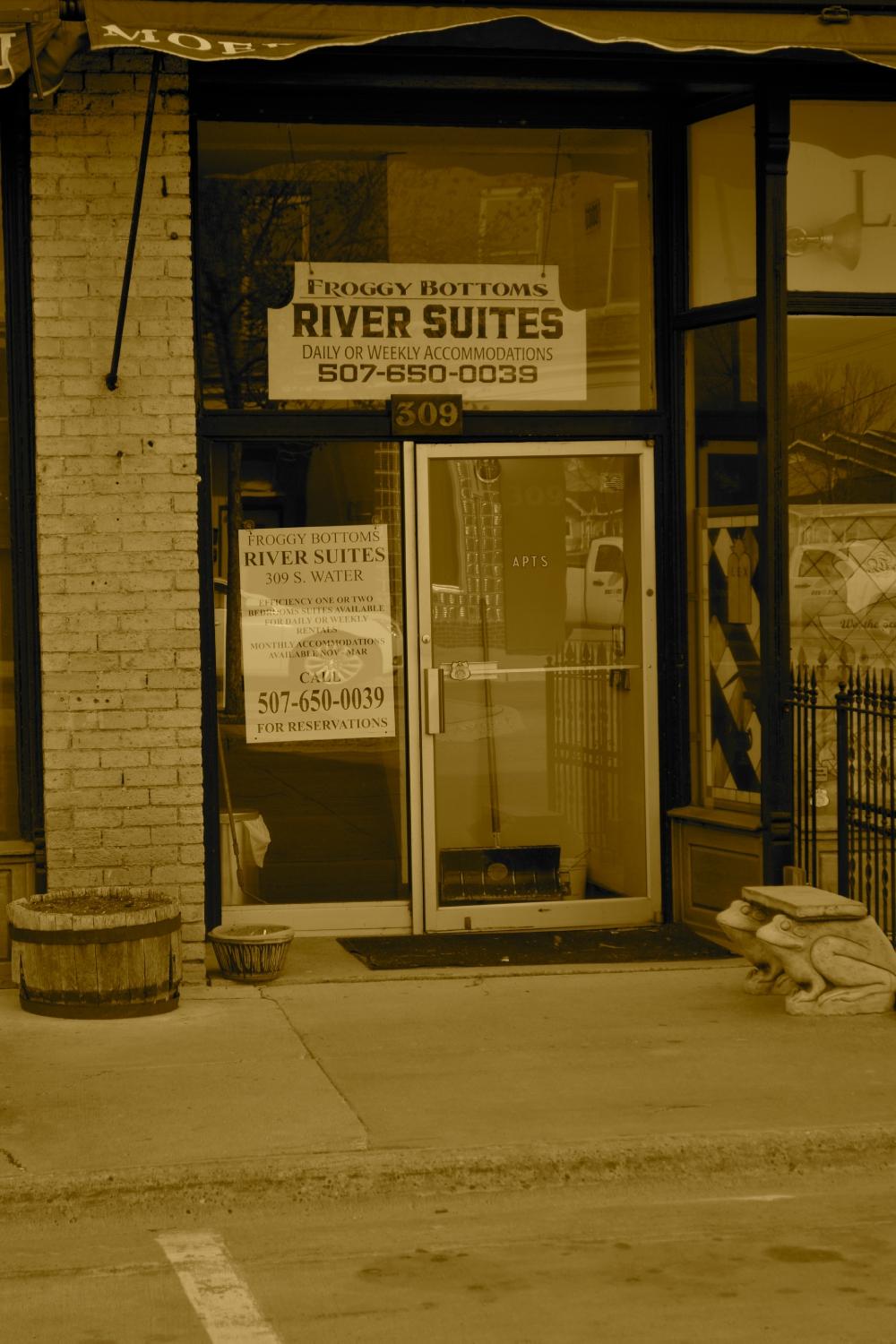Froggy Bottoms River Suites-客卧