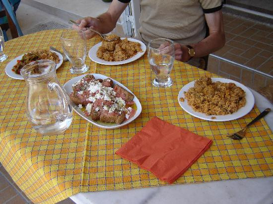 Cooking lessons at Vegera-Zaros必去景点