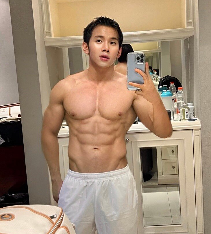 庞越布鲁姆公园酒店主图