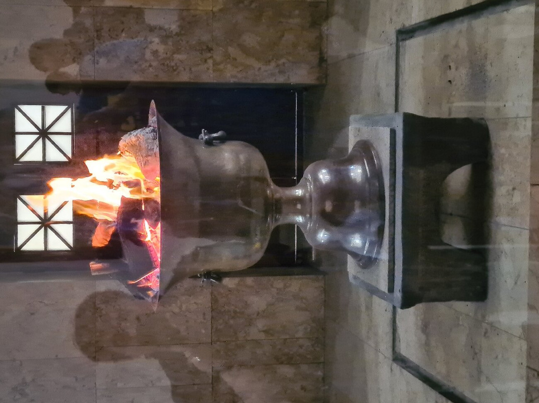 Zoroastrian Fire Temple景点图片