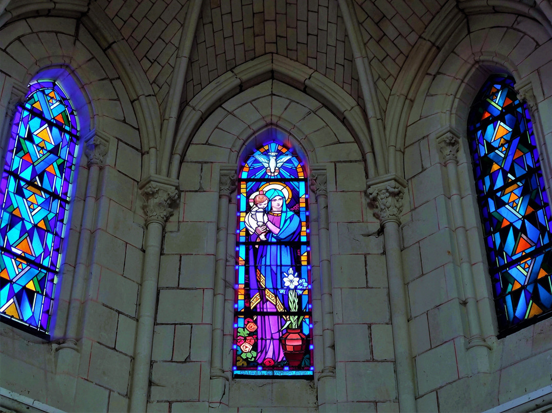 Eglise Saint Jean-Baptiste de Villedieu-Beaupreau-en-Mauges必去景点