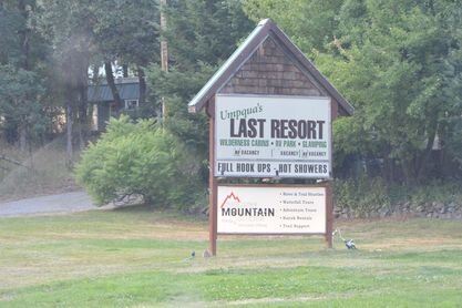 Umpqua's Last Resort-浴室