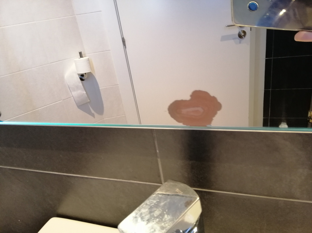 Pompaelo Urban Spa Hotel主图