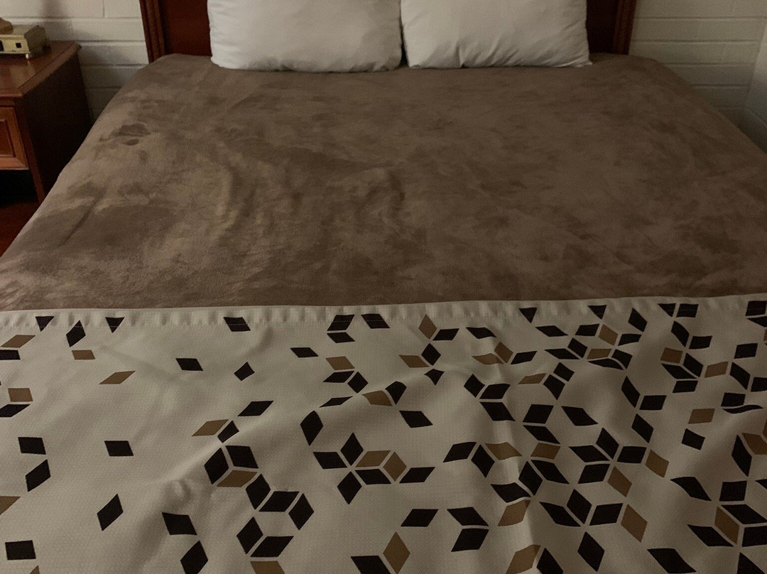 Indian Hills Inn主图