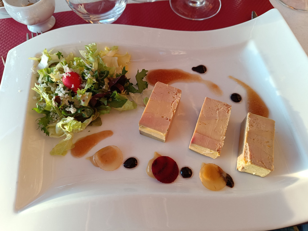 Les Pierres Folles主图