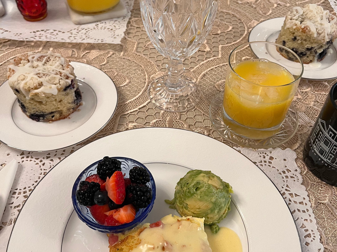 Belle Louise Historic Bed & Breakfast主图