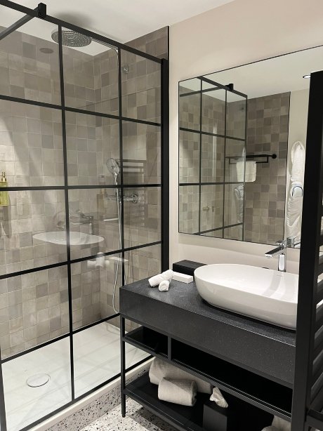 博讷雪松酒店及水疗中心-浴室