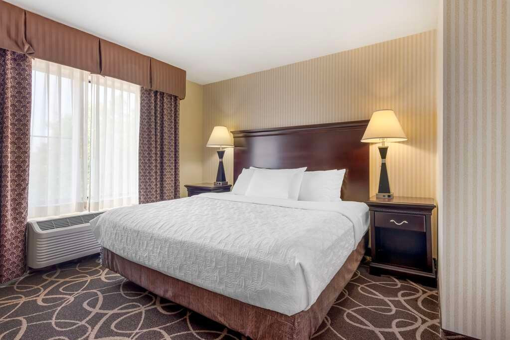 Best Western Plus Eau Claire Conference Center主图