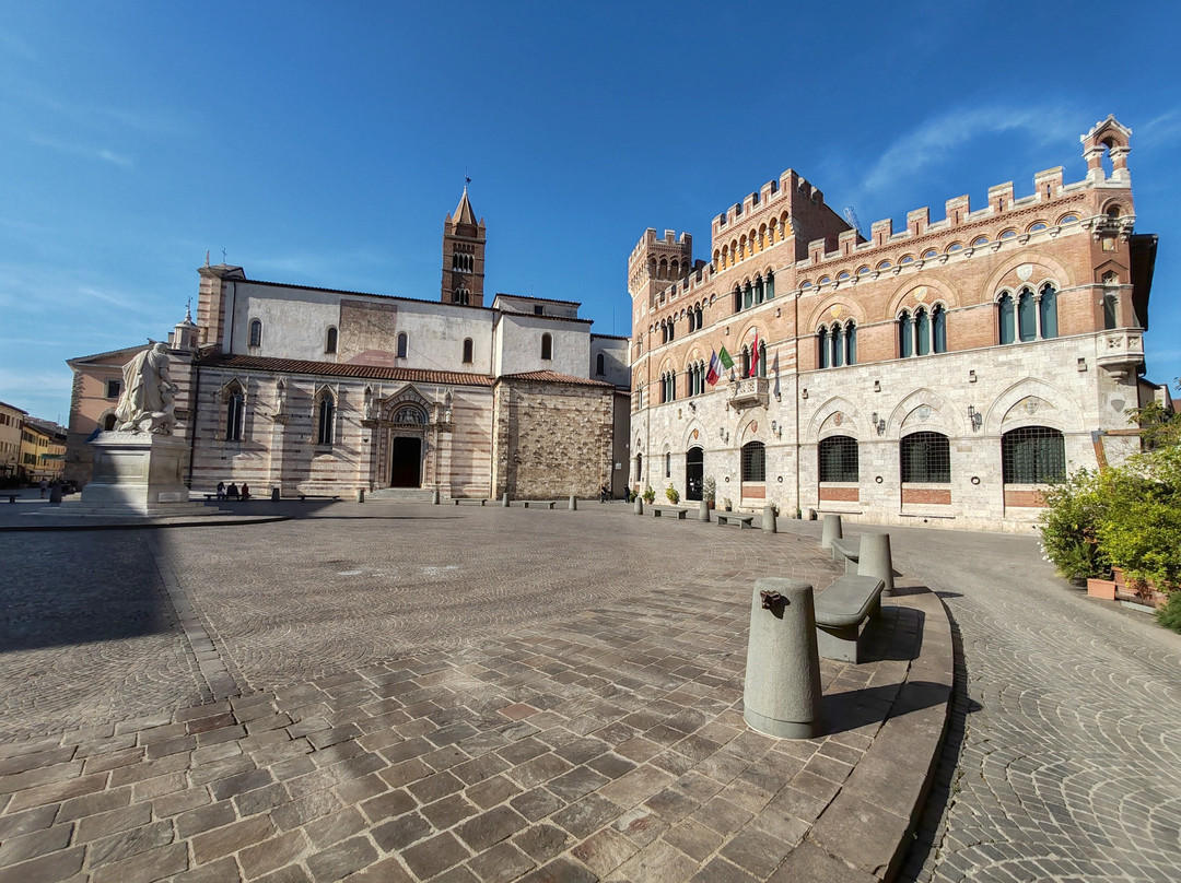 Piazza Dante景点图片