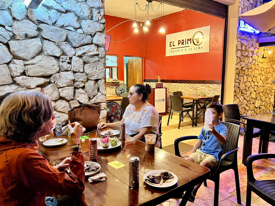 El Primo Taquería De Leña