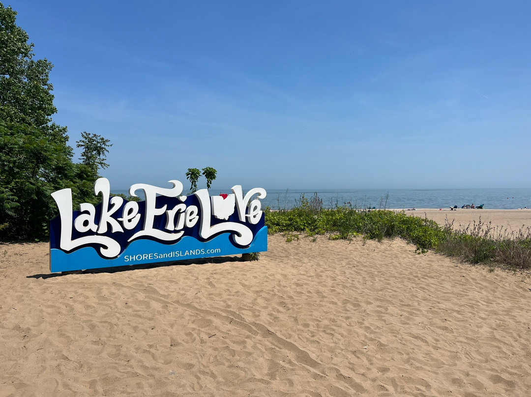 Nickel Plate Beach-Huron必去景点