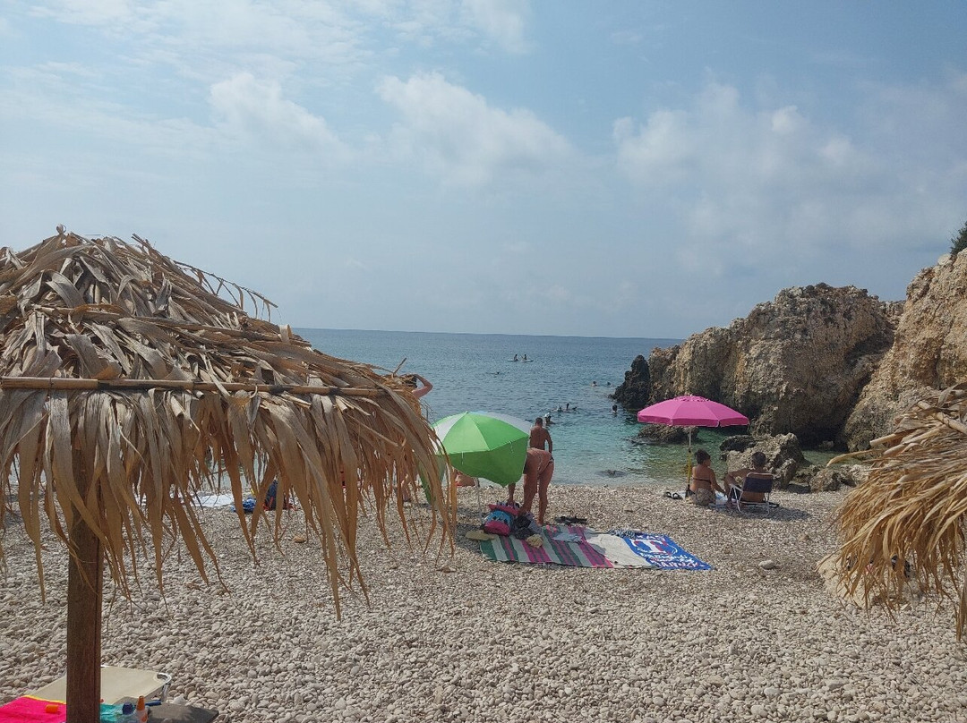 Lagadakia Beach-凯法利尼亚岛必去景点