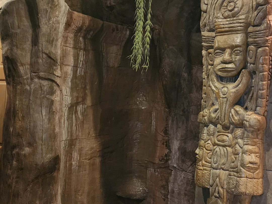 黑天鹅豪华主题客房酒店主图