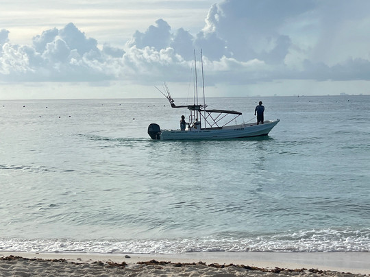 Go Fish! Fishing Charters & Adventure Tours-普拉亚德尔卡曼必去景点