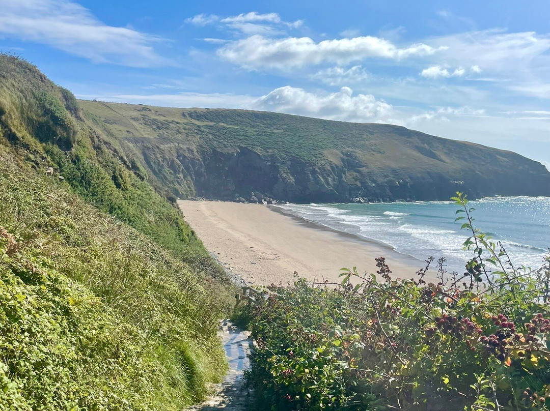 Porth Ceiriad Beach景点图片