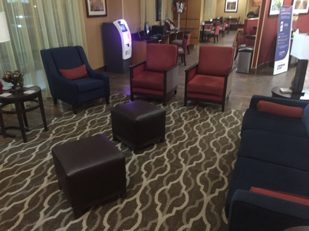 Comfort Suites Salem - Roanoke I-81主图