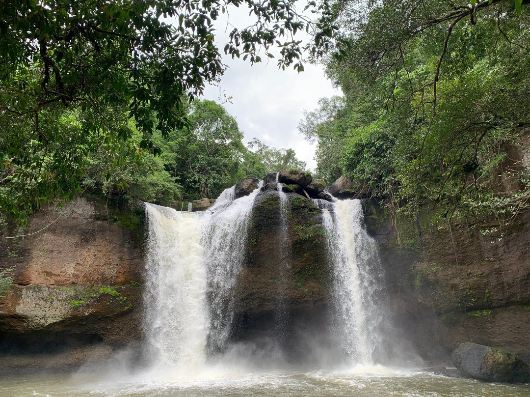 Haew Narok Waterfall景点图片