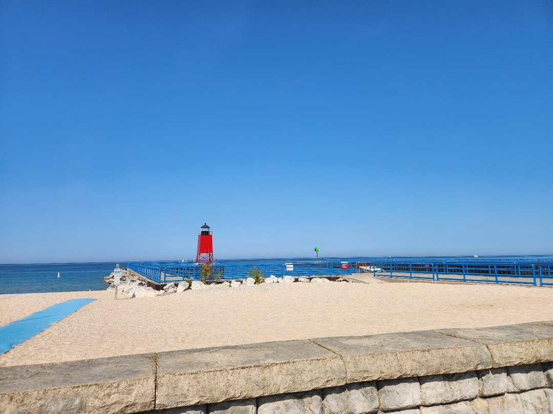 Michigan Beach Park景点图片