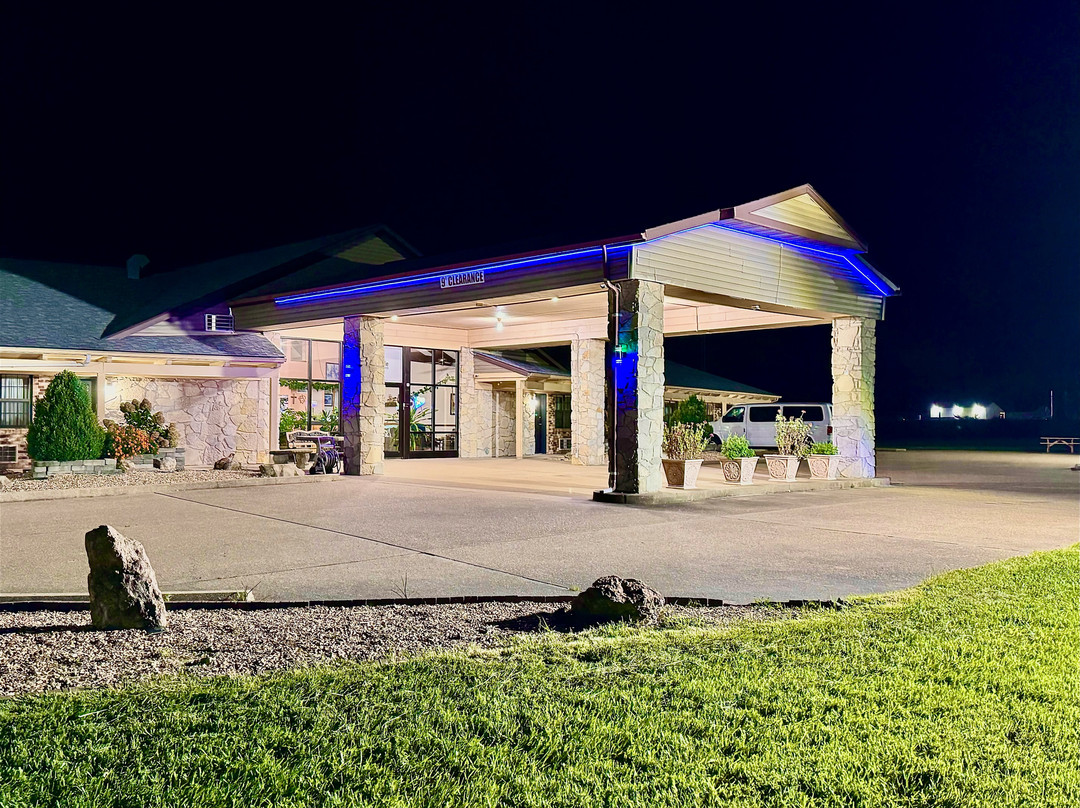 Owensville Motor Inn