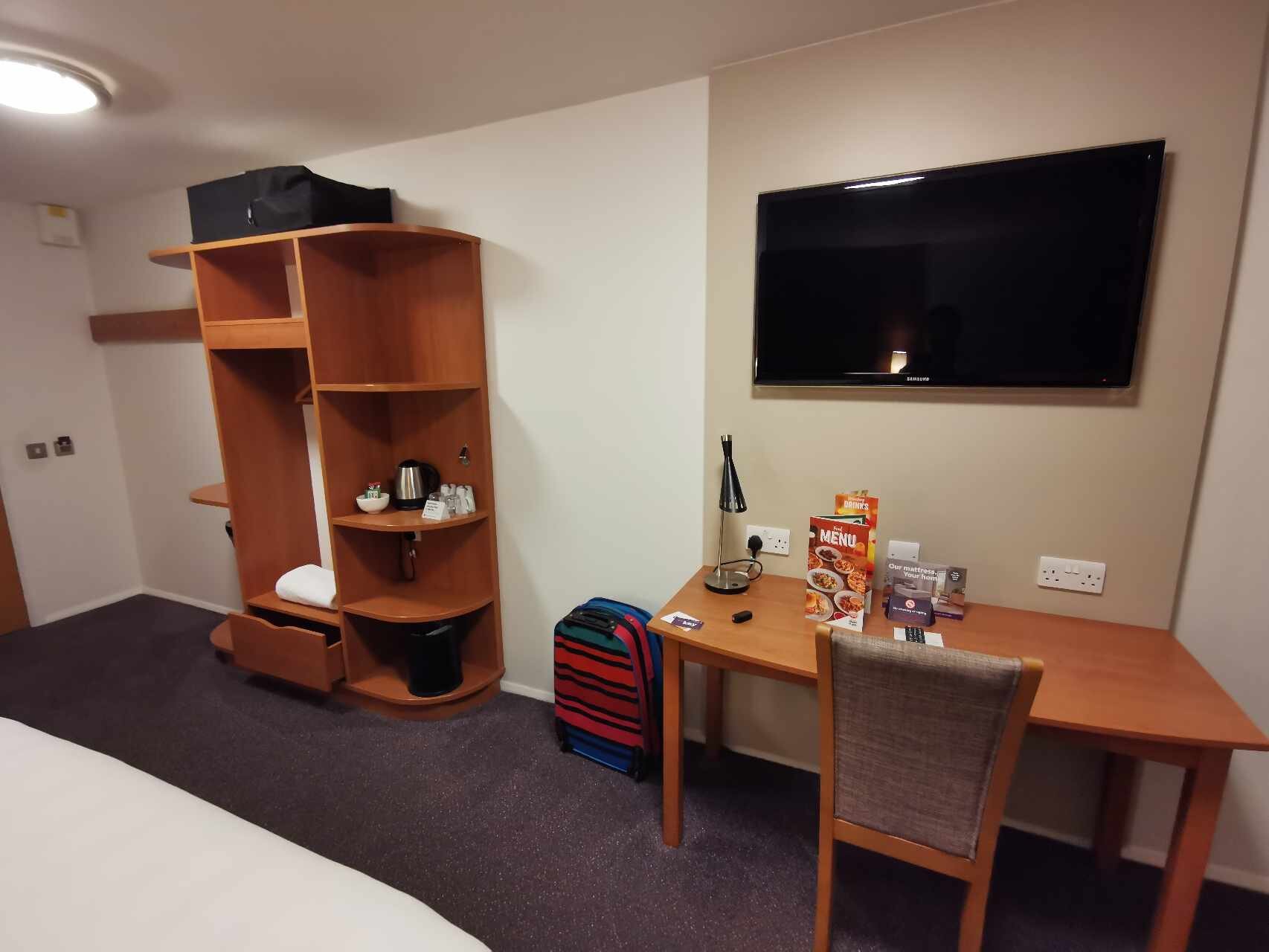 Sheffield/Barnsley (M1 Jct36) Hotel-客卧