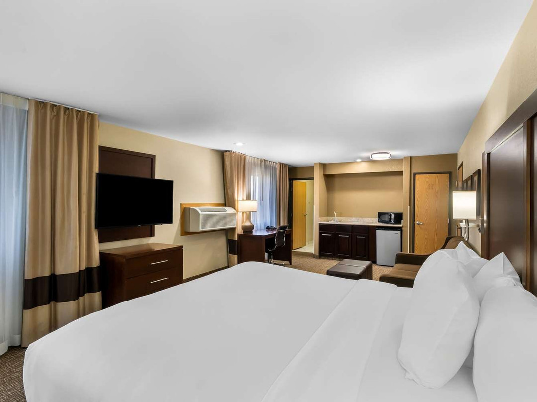 Comfort Inn & Suites Greeley主图