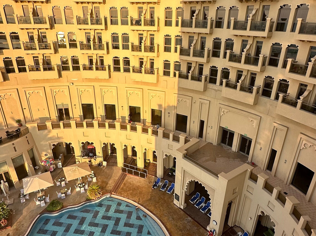 Bahi Ajman Palace Hotel主图