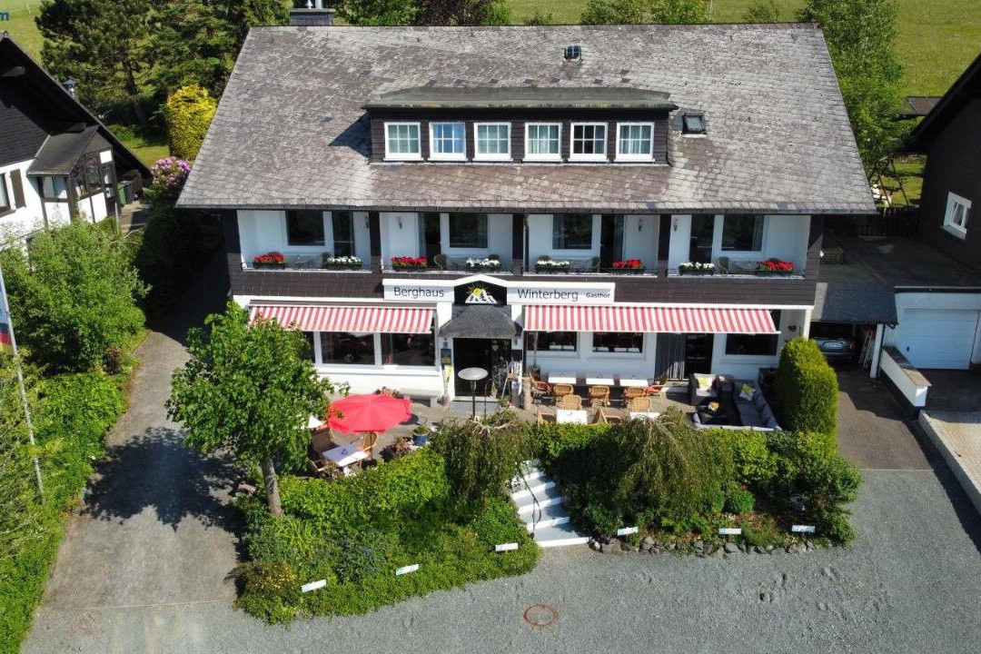 Berghaus Neuastenberg主图
