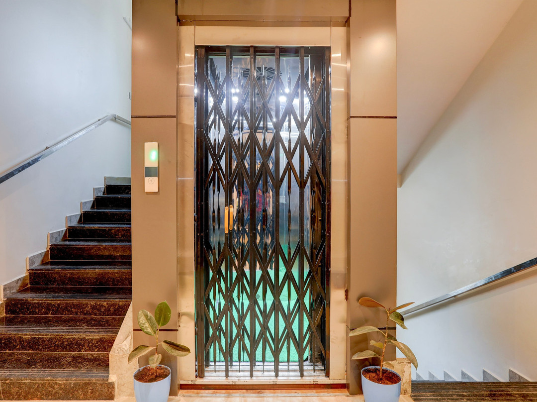 Super Townhouse Khammam