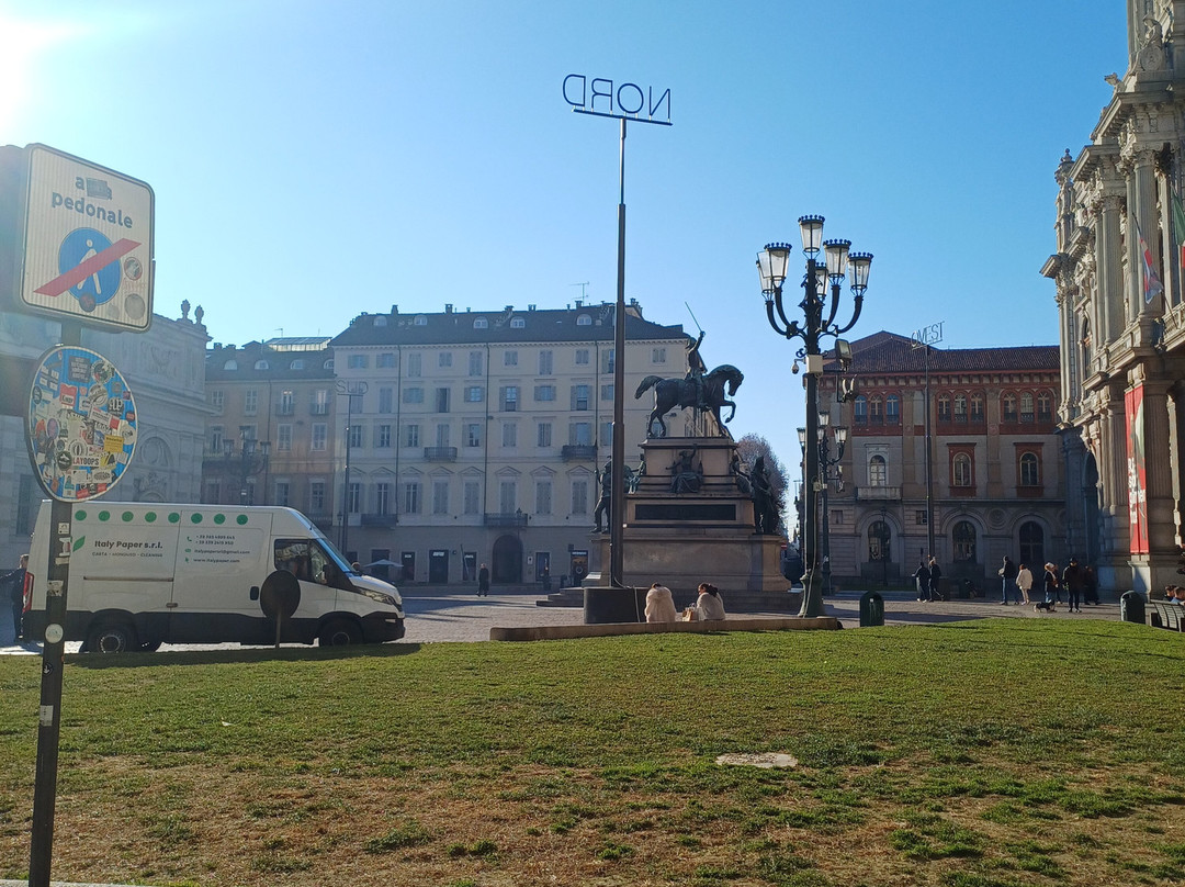 Piazza Carlo Alberto-都灵必去景点