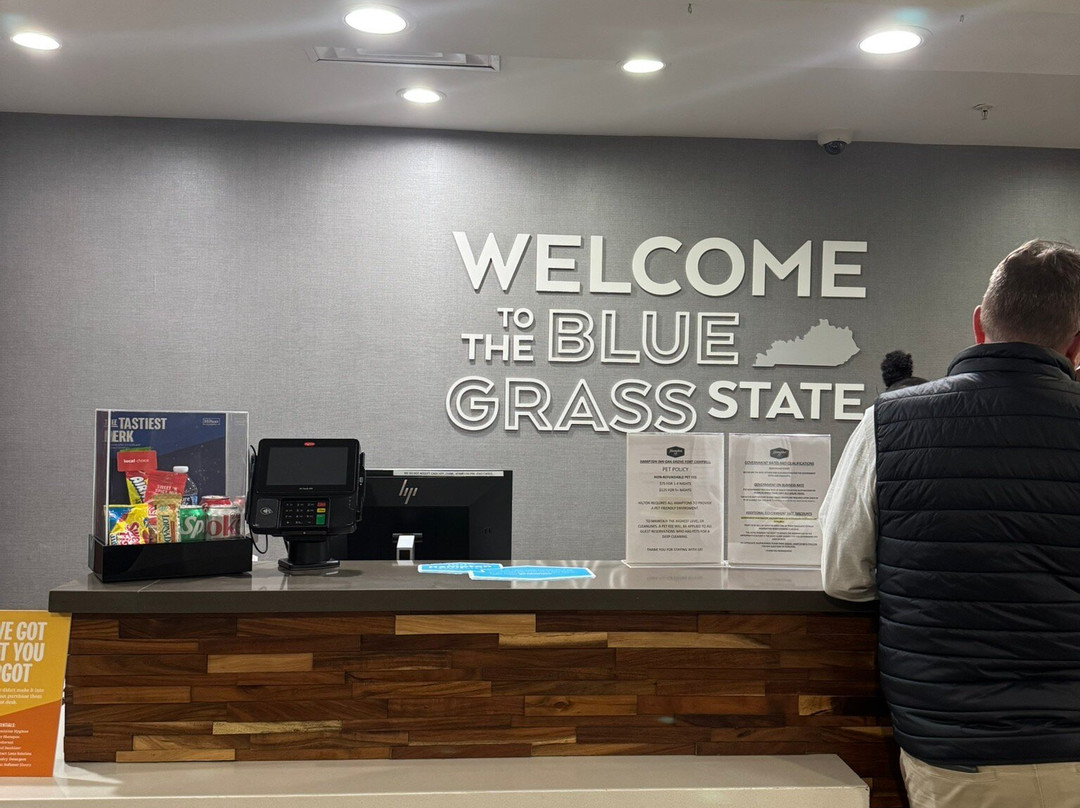 Hampton Inn Oak Grove Fort Campbell主图