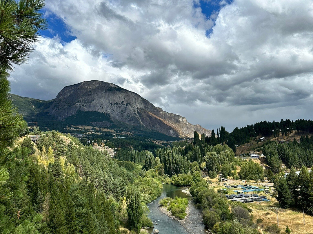 Mirador Urbano Río Simpson-Coyhaique必去景点