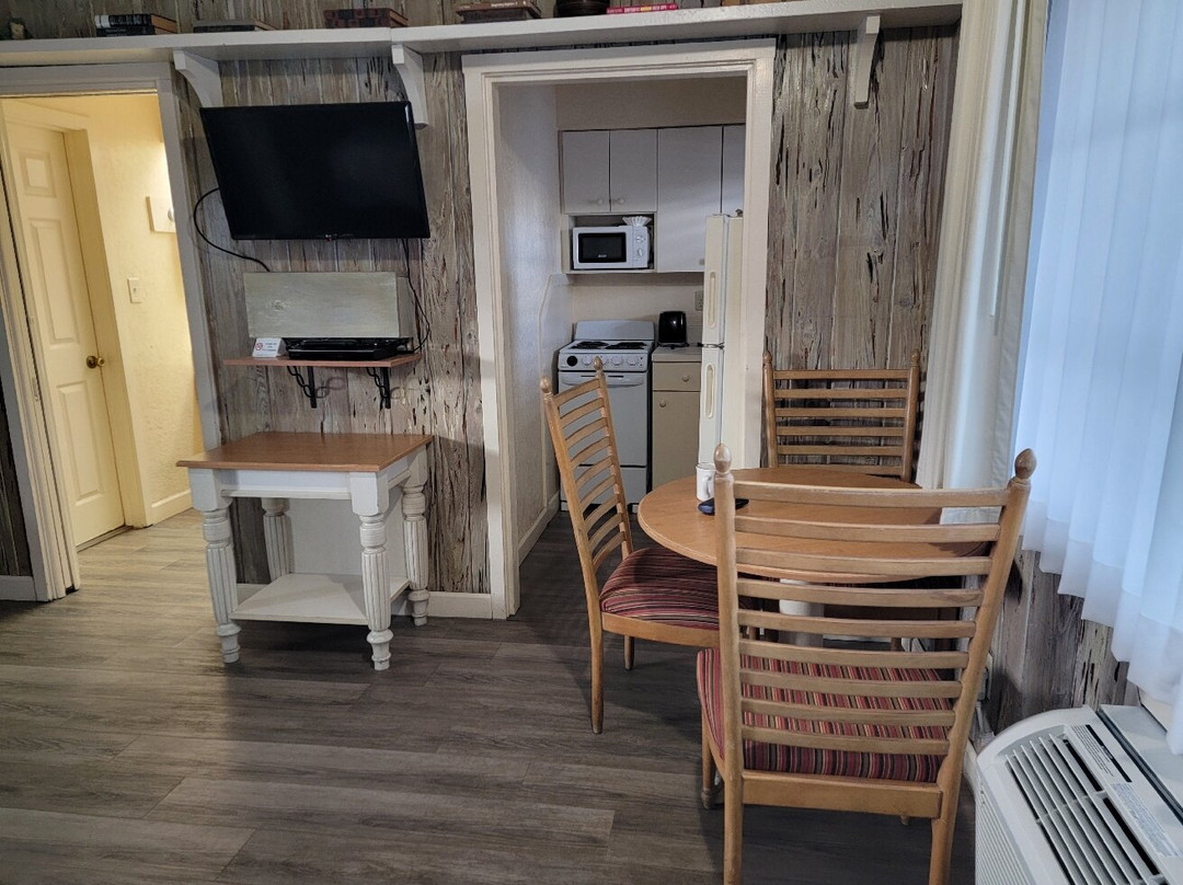 Driftwood Resort主图