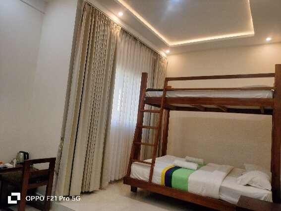 Treebo Sans Sarav Kushalnagar主图