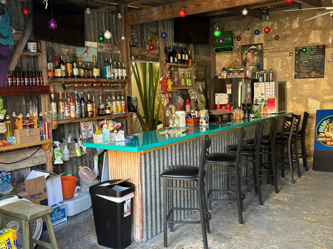 Victoria House主图