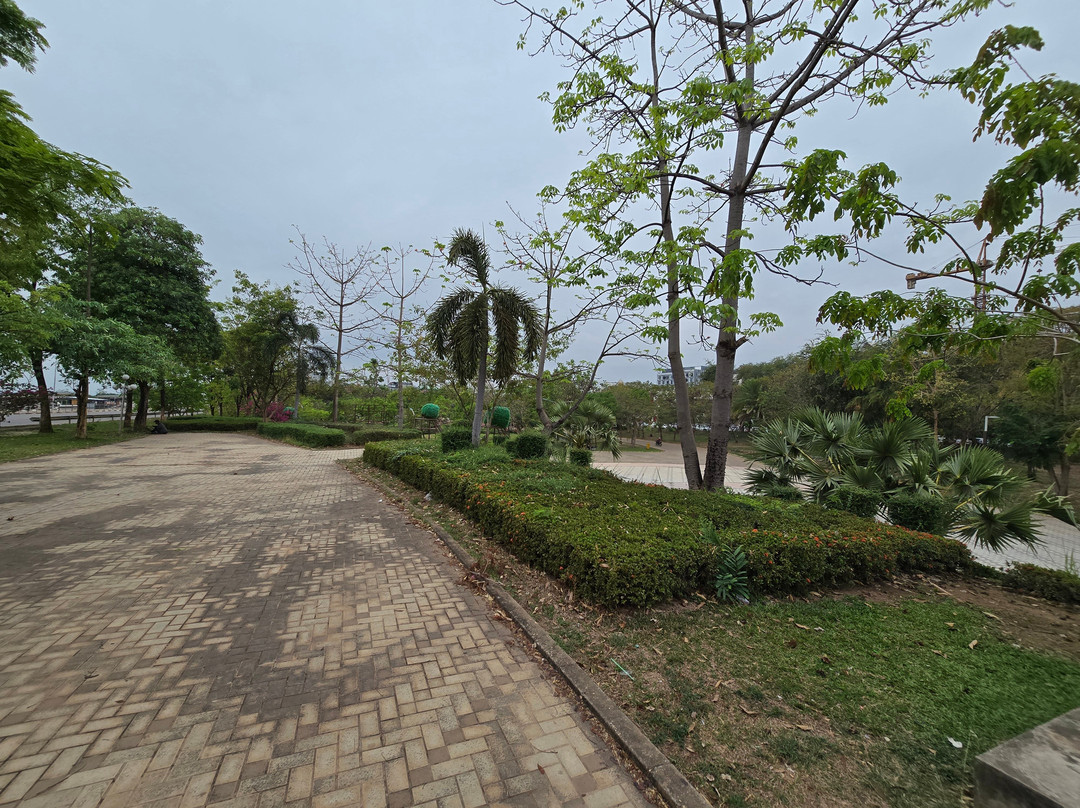 Chao Anouvong Park景点图片