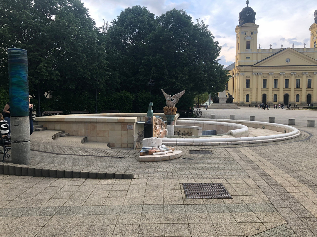 Főnix oszlop szökőkúttal景点图片