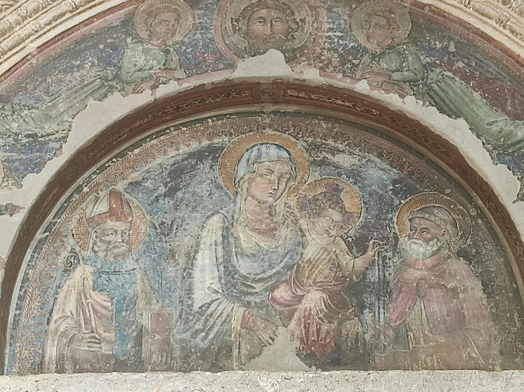 Cattedrale di Santa Maria Assunta-Sermoneta必去景点