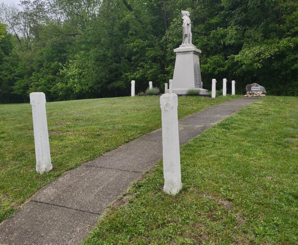 Chief Menominee Monument-Plymouth必去景点