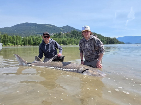 Hooked Up Sturgeon Fishing Adventures-奇利瓦克必去景点