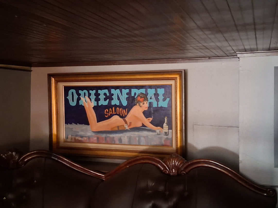 Wyatt Earp's Oriental Saloon & Theater-墓碑镇必去景点