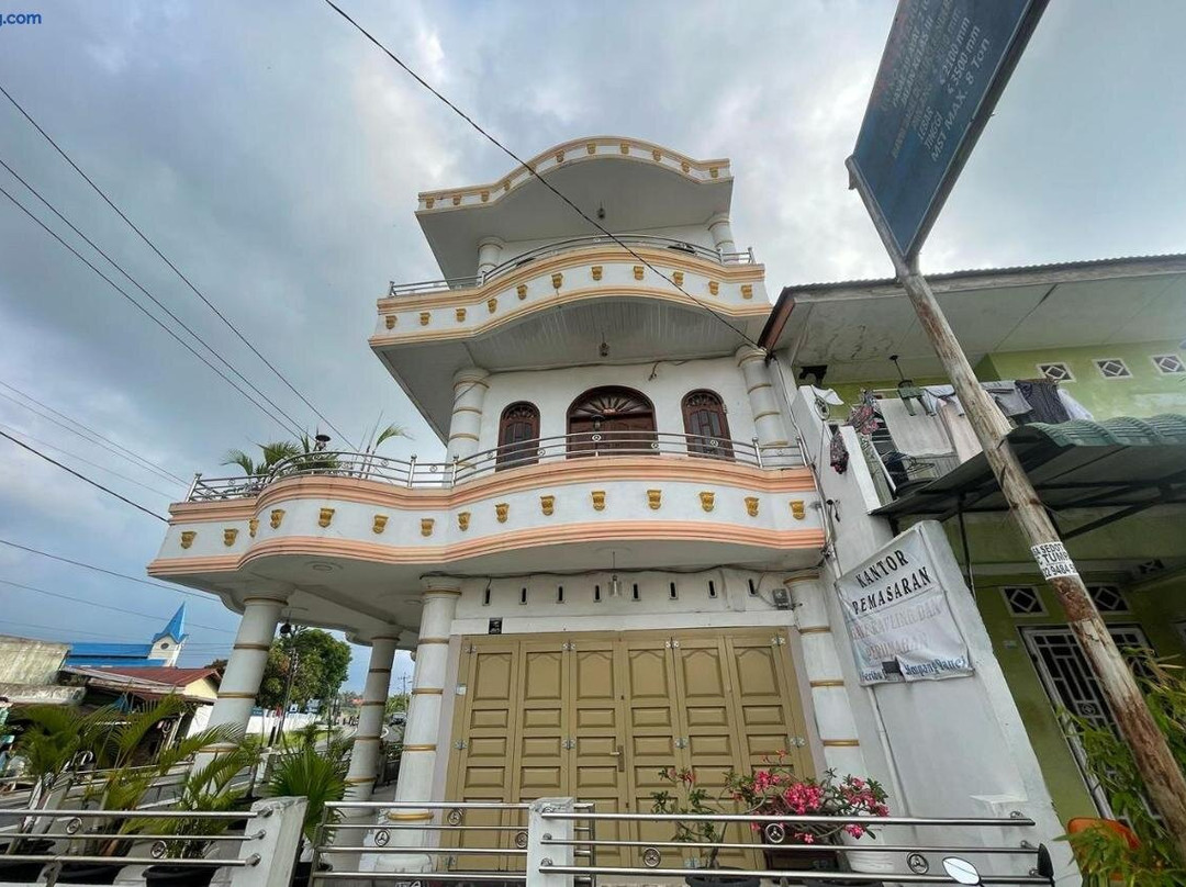 RedDoorz at Agave Hotel Pematangsiantar