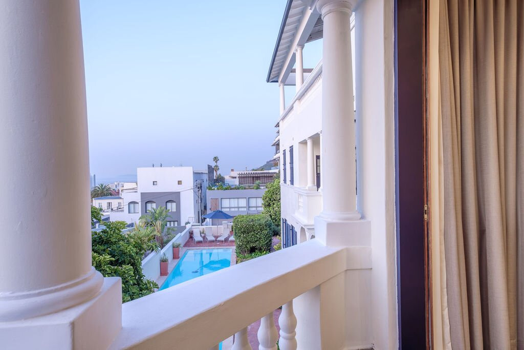 华登套房旅馆主图