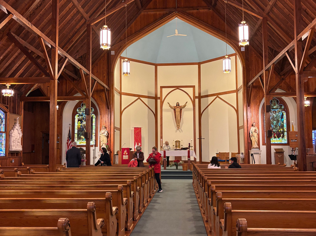 Our Lady Queen of Peace-布斯贝港必去景点