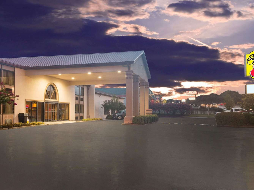 Super 8 by Wyndham Oxford