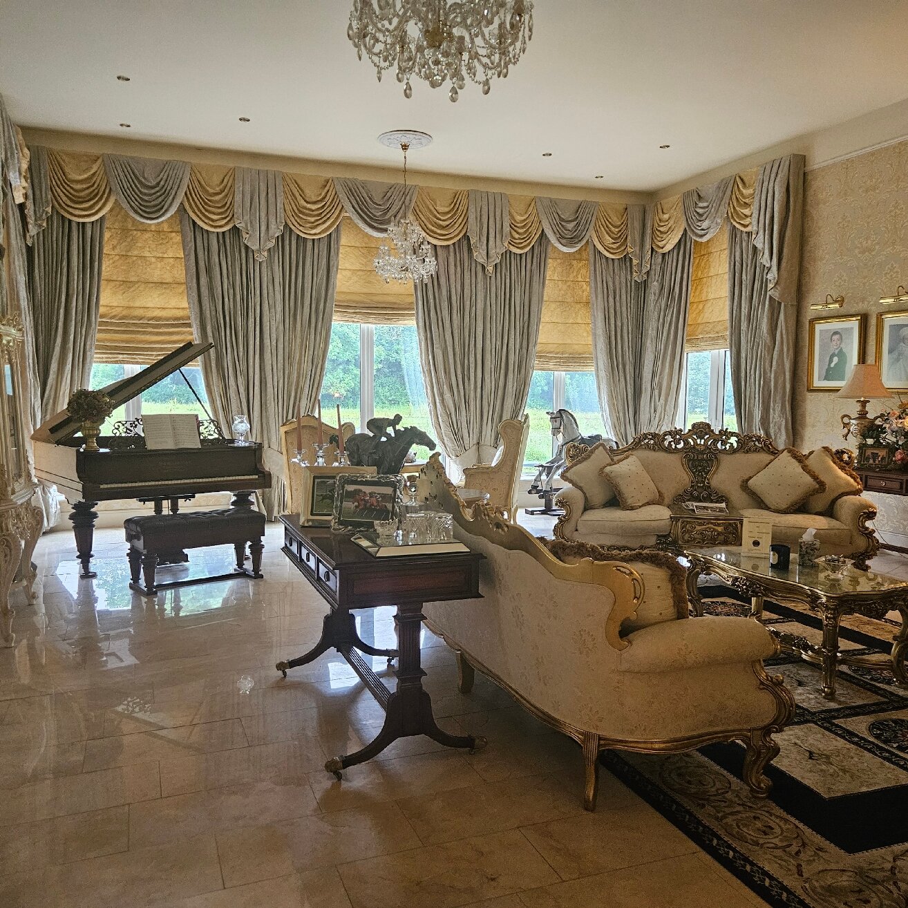 Rossmanagher House-官方