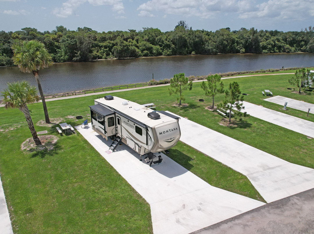 Phipps Park Campground-斯图尔特必去景点