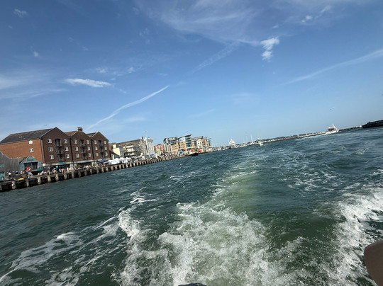 Poole Boat Hire-普尔必去景点