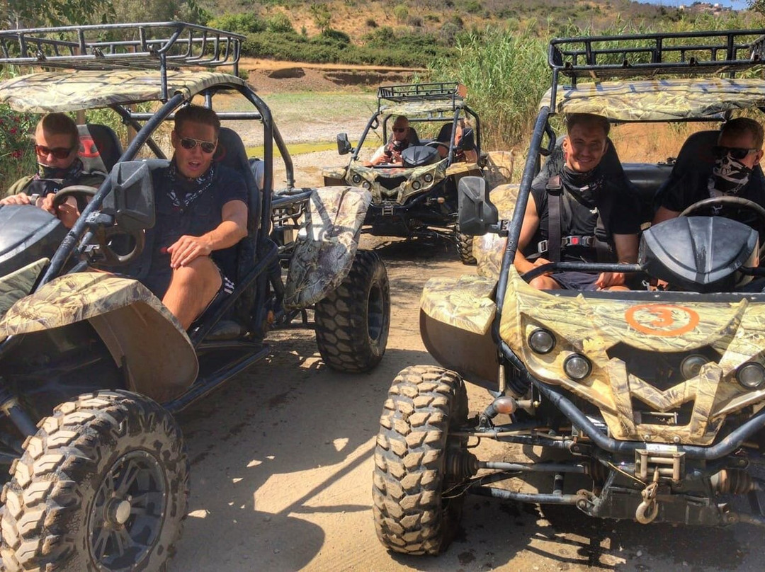 Mijas Buggys-Las Lagunas de Mijas必去景点