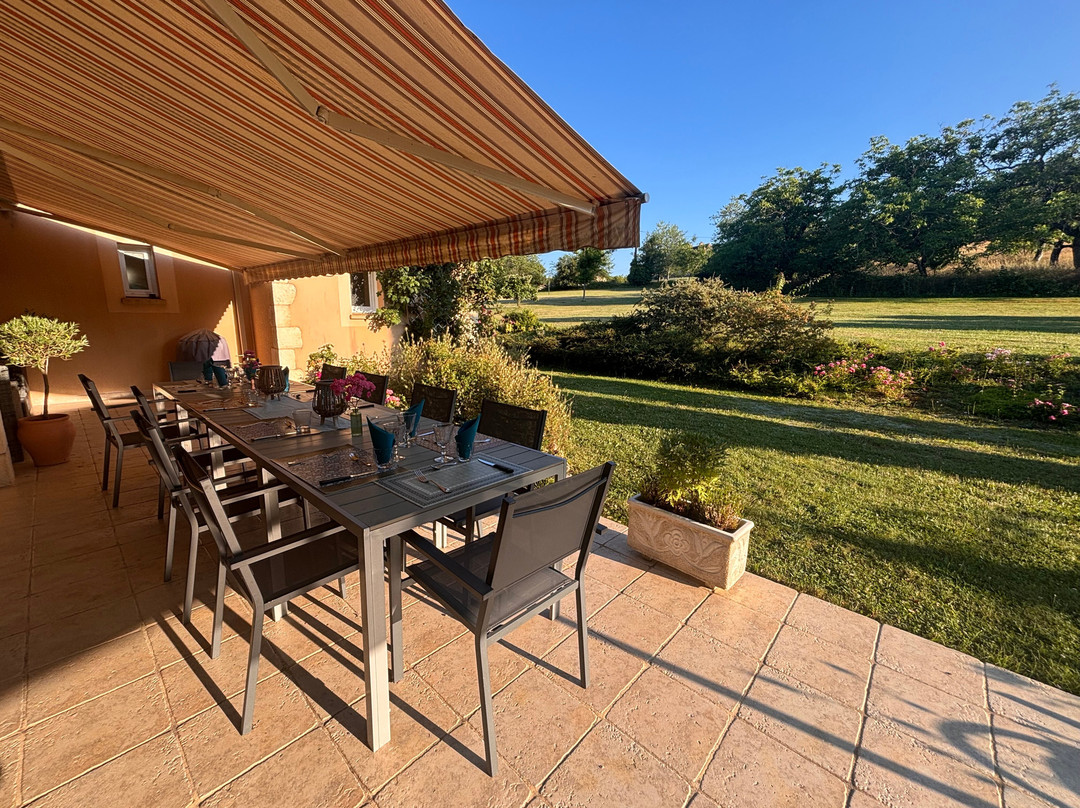 Les Chenes Rouges主图