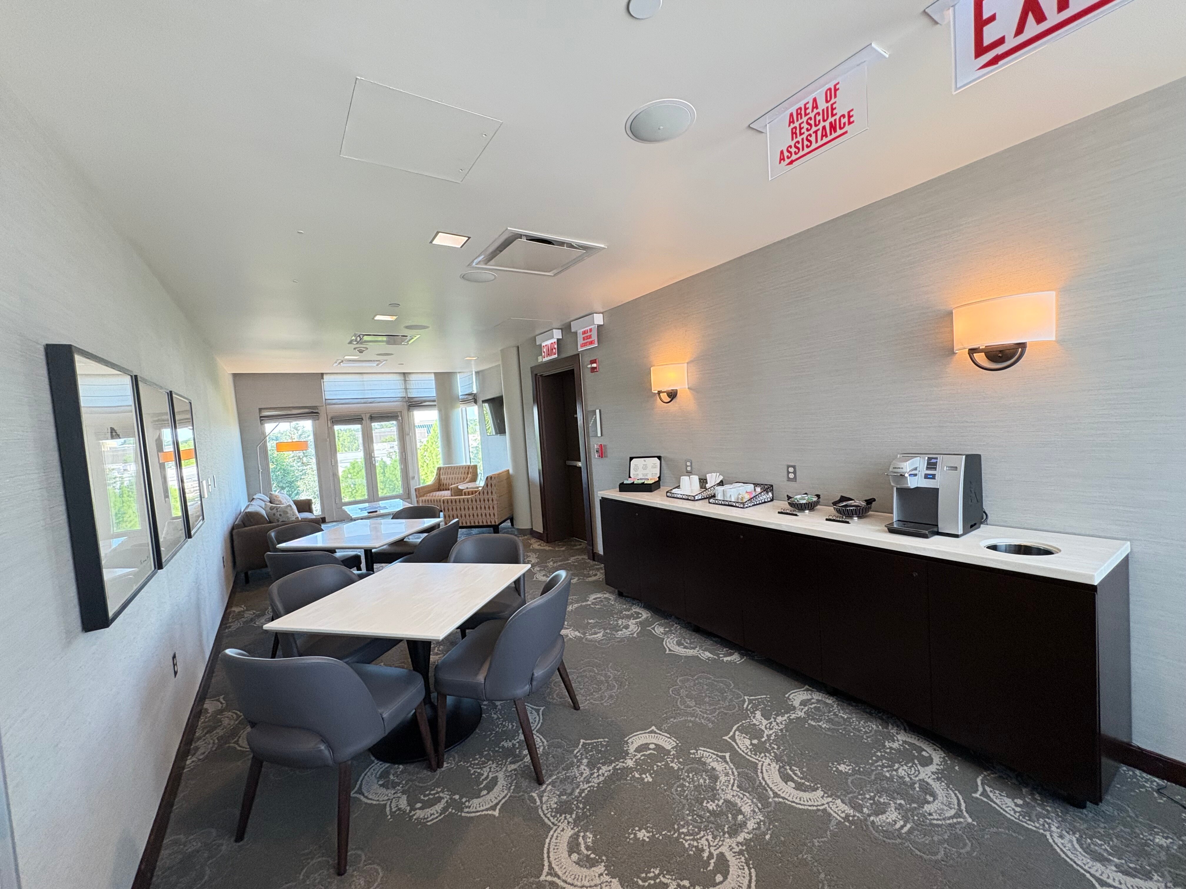 Inn at Water's Edge-官方
